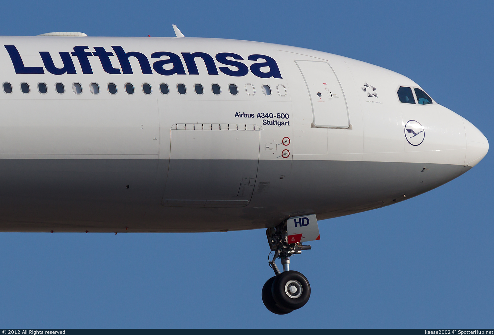 Photo of D-AIHD - Airbus A340-642 operated by Lufthansa