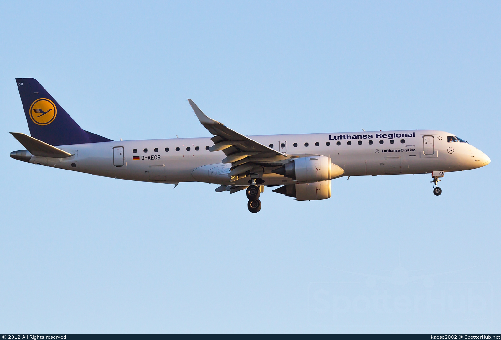 Photo of D-AECB - Embraer ERJ-190LR operated by Lufthansa CityLine