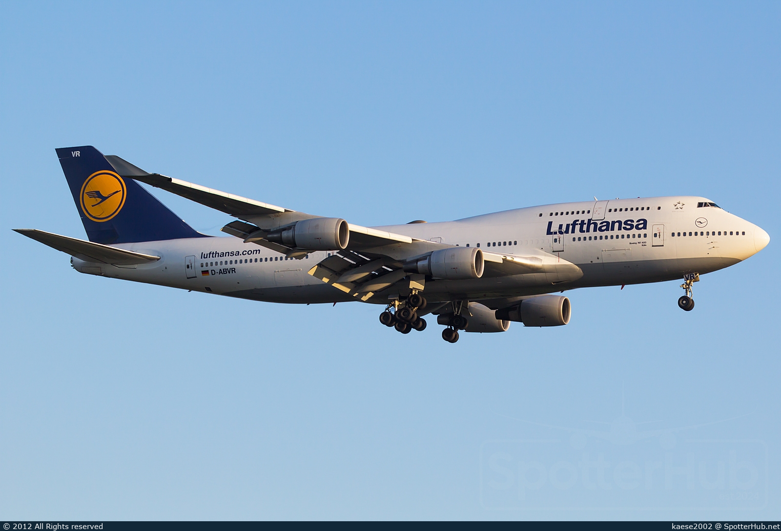 Photo of D-ABVR - Boeing 747-430 operated by Lufthansa