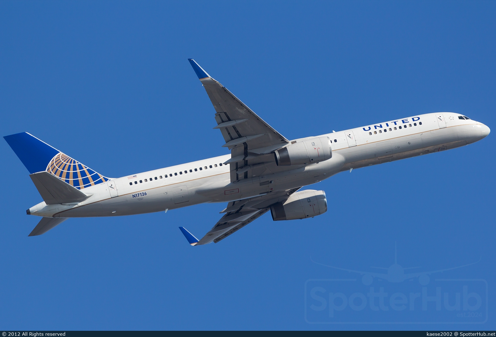 Photo of N17126 - Boeing 757-224 operated by United Airlines