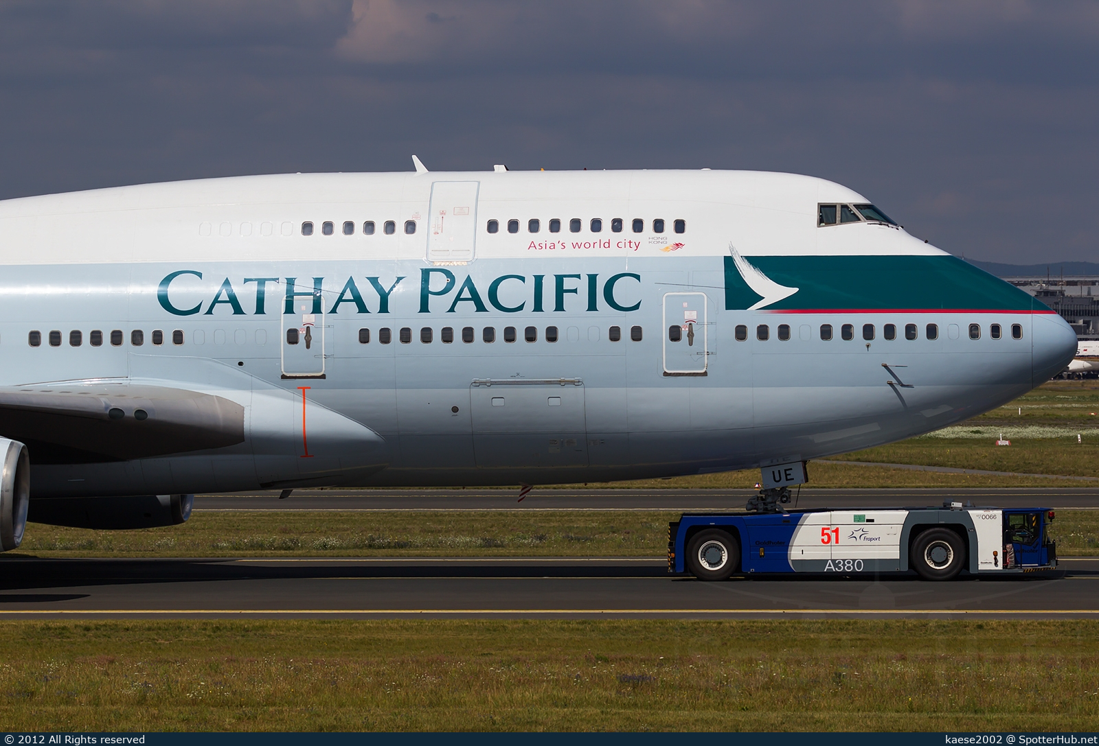 Photo of B-HUE - Boeing 747-467 operated by Cathay Pacific Airways