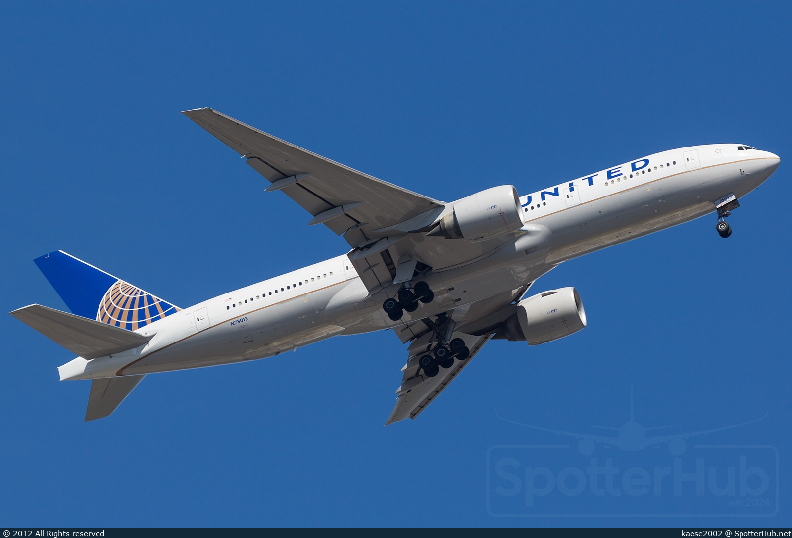 Photo of N78013 - Boeing 777-224(ER) operated by United Airlines