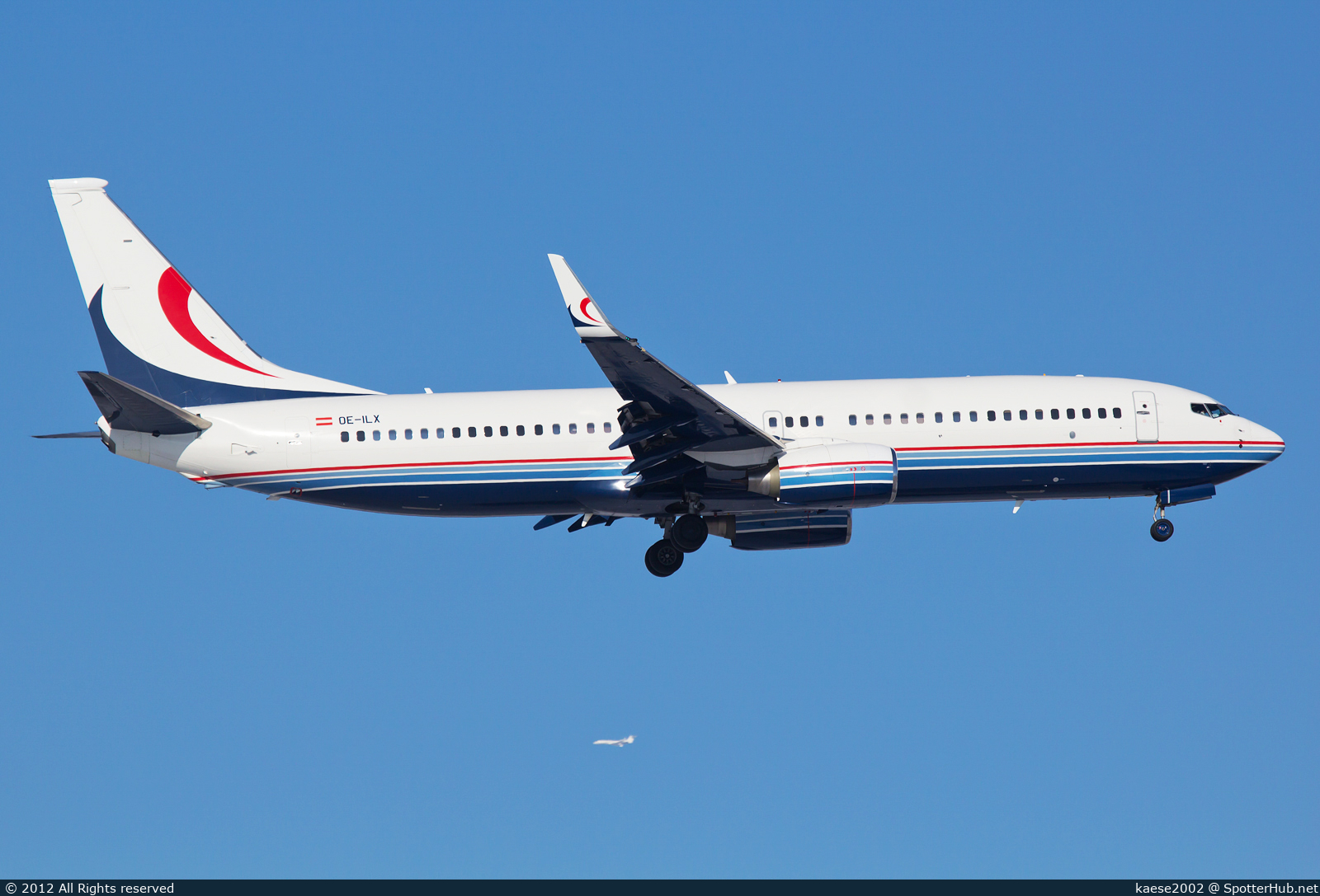 Photo of OE-ILX - Boeing 737-8DR(BBJ2) operated by Global Jet Austria