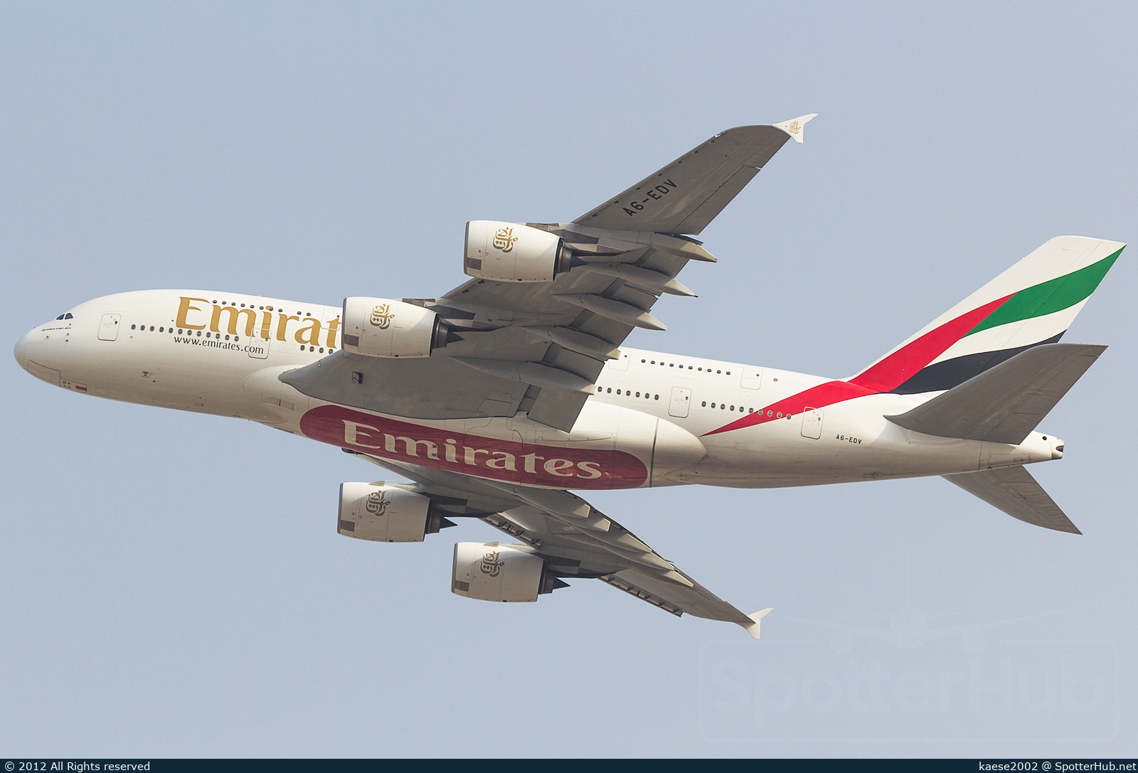 Photo of A6-EDV - Airbus A380-861 operated by Emirates