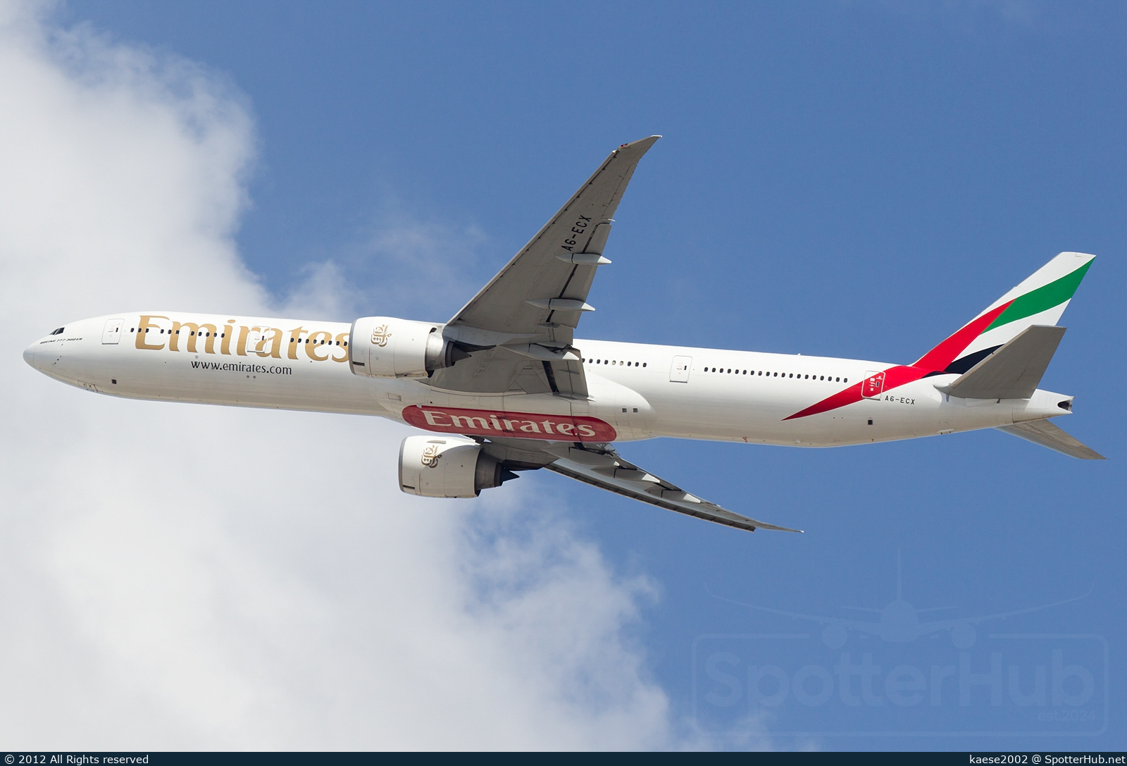 Photo of A6-ECX - Boeing 777-31H(ER) operated by Emirates