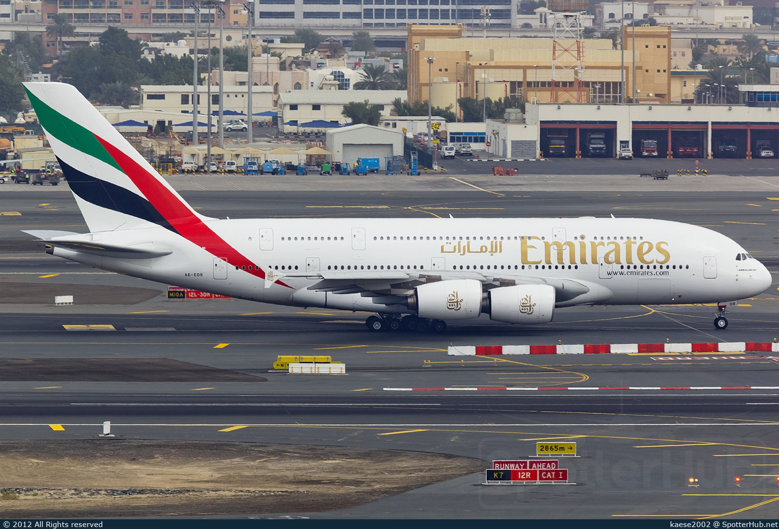 Photo of A6-EDB - Airbus A380-861 operated by Emirates