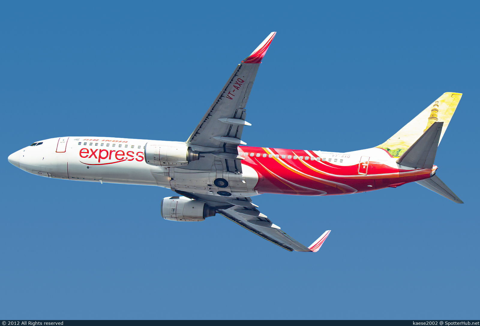 Photo of VT-AXQ - Boeing 737-8HG operated by Air India Express