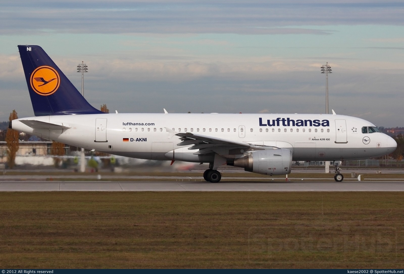 Photo of D-AKNI - Airbus A319-112 operated by Lufthansa