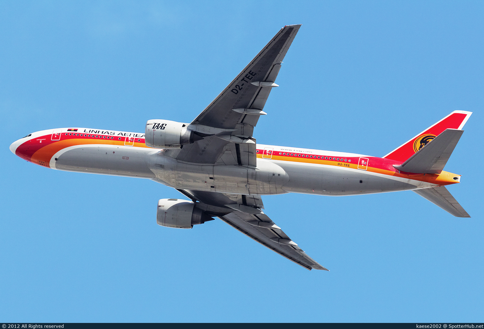 Photo of D2-TEE - Boeing 777-2M2(ER) operated by TAAG Angola Airlines