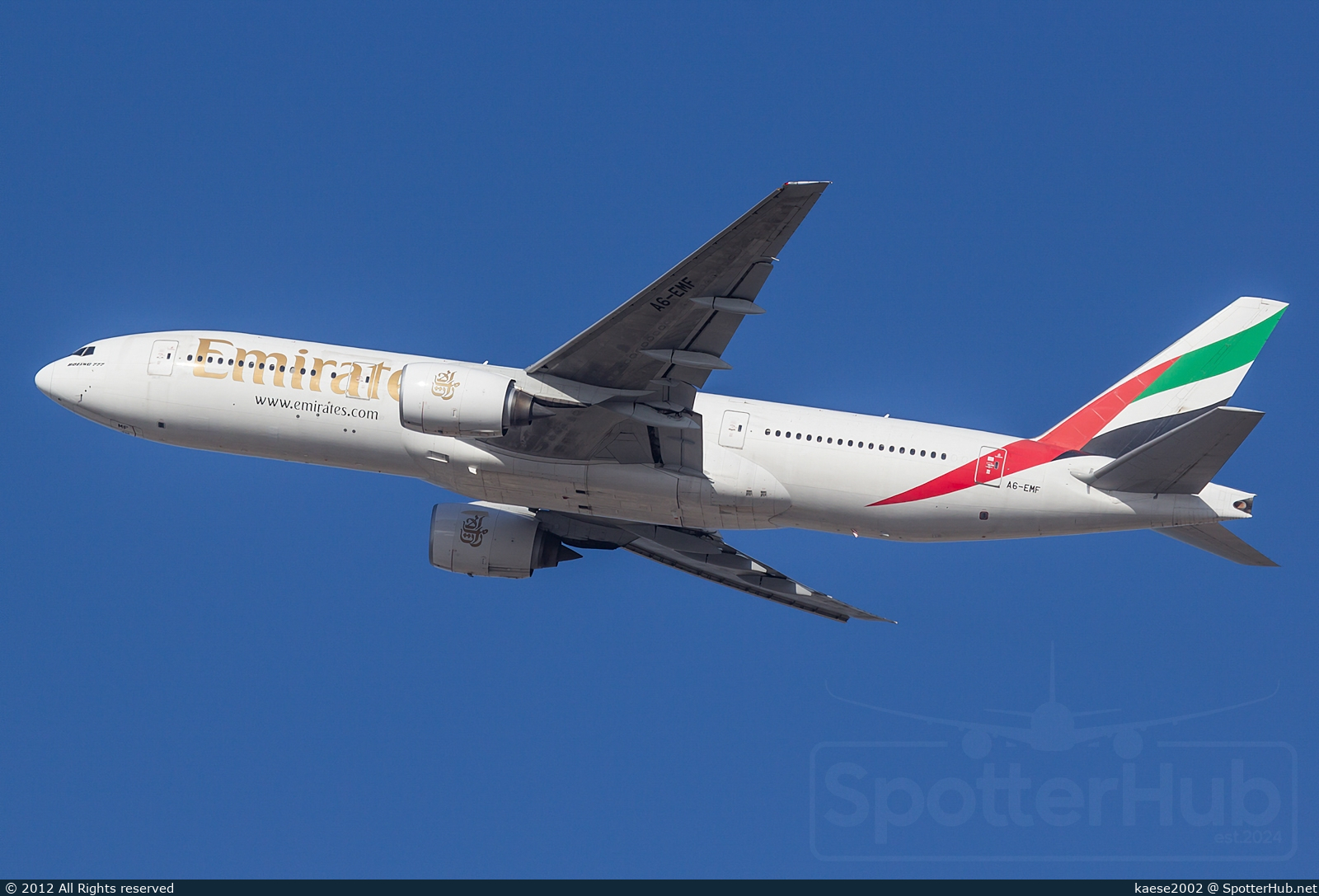 Photo of A6-EMF - Boeing 777-21H operated by Emirates