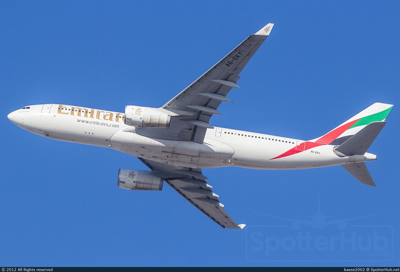 Photo of A6-EKY - Airbus A330-243 operated by Emirates