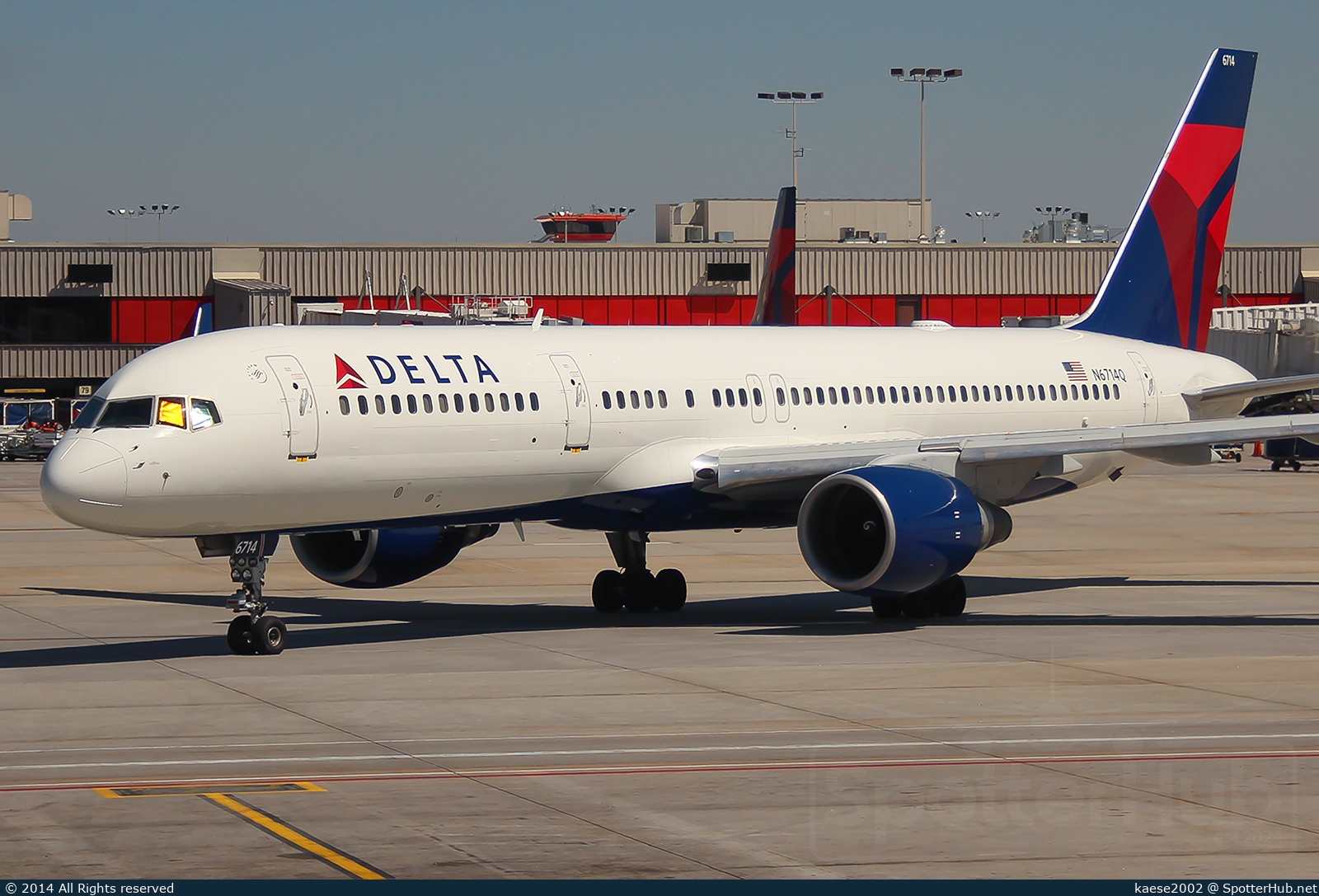 Photo of N6714Q - Boeing 757-232 operated by Delta Air Lines