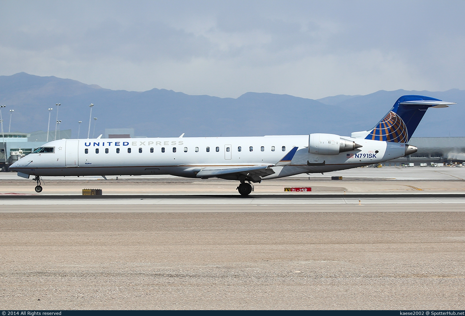 Photo of N791SK - Bombardier CRJ-701ER operated by United Express (opb SkyWest Airlines)