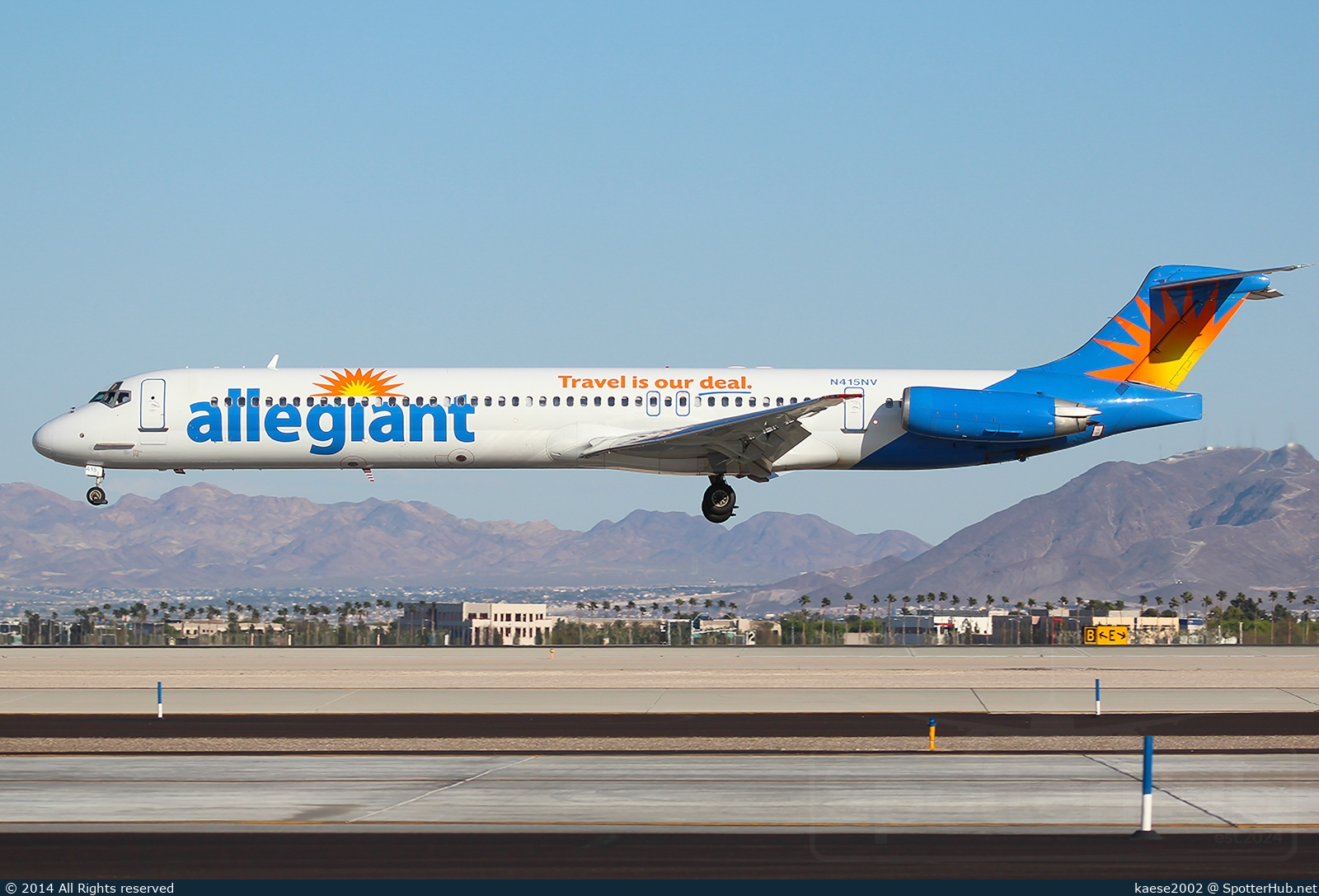 Photo of N415NV - McDonnell Douglas MD-83 operated by Allegiant Air