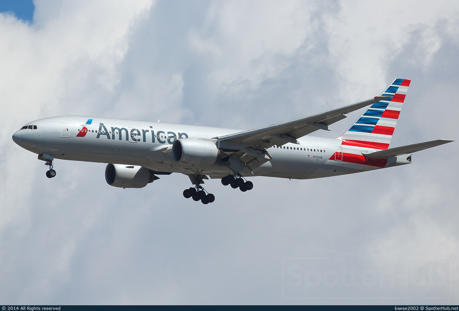 Photo of N790AN - Boeing 777-223(ER) operated by American Airlines