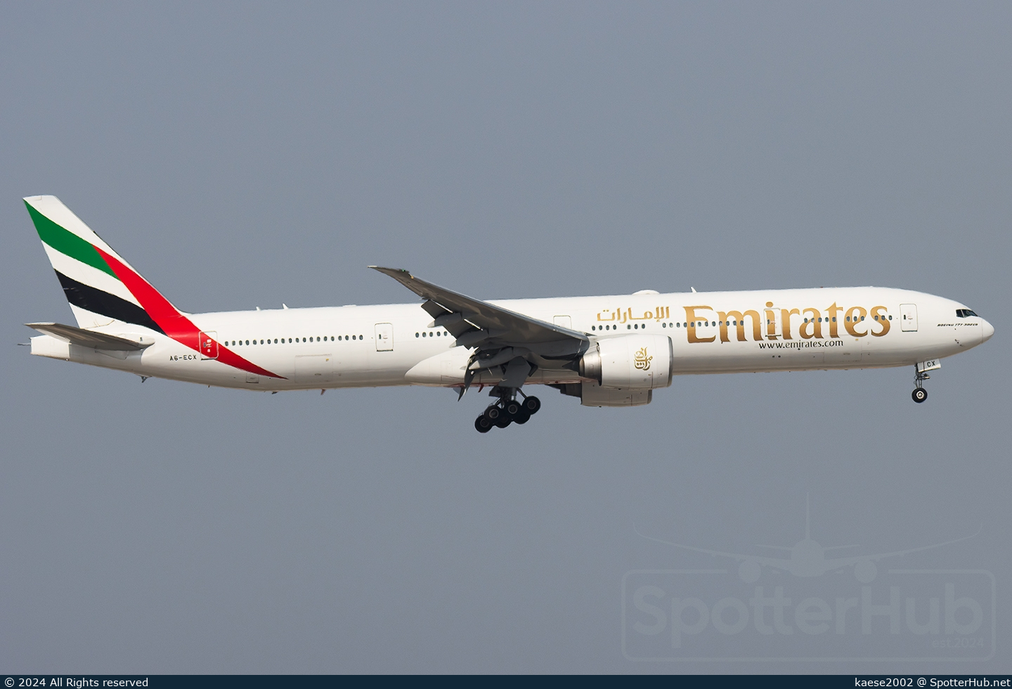 Photo of A6-ECX - Boeing 777-31H(ER) operated by Emirates