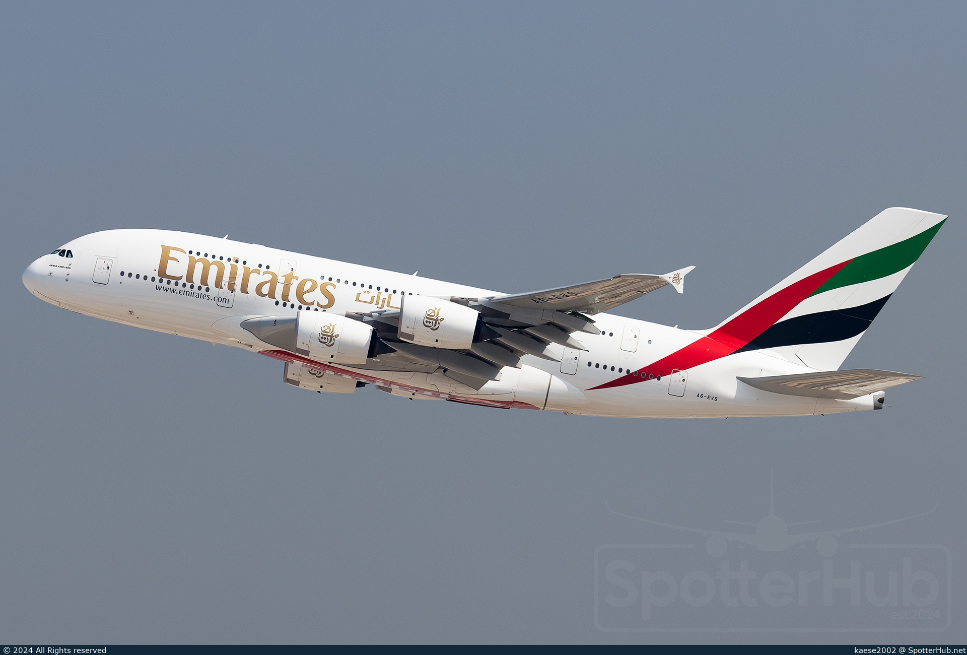 Photo of A6-EVS - Airbus A380-842 operated by Emirates