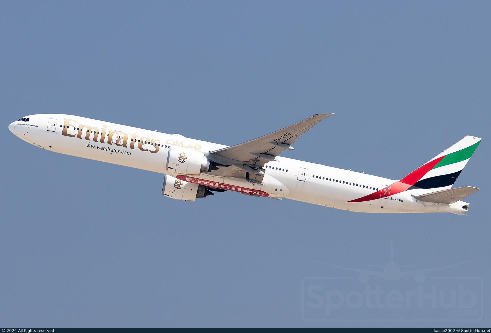 Photo of A6-EPD - Boeing 777-31H(ER) operated by Emirates
