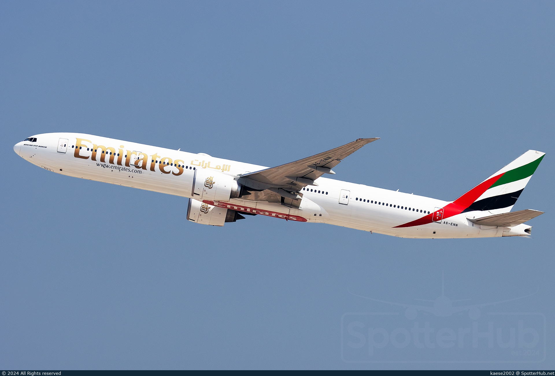 Photo of A6-ENN - Boeing 777-31H(ER) operated by Emirates