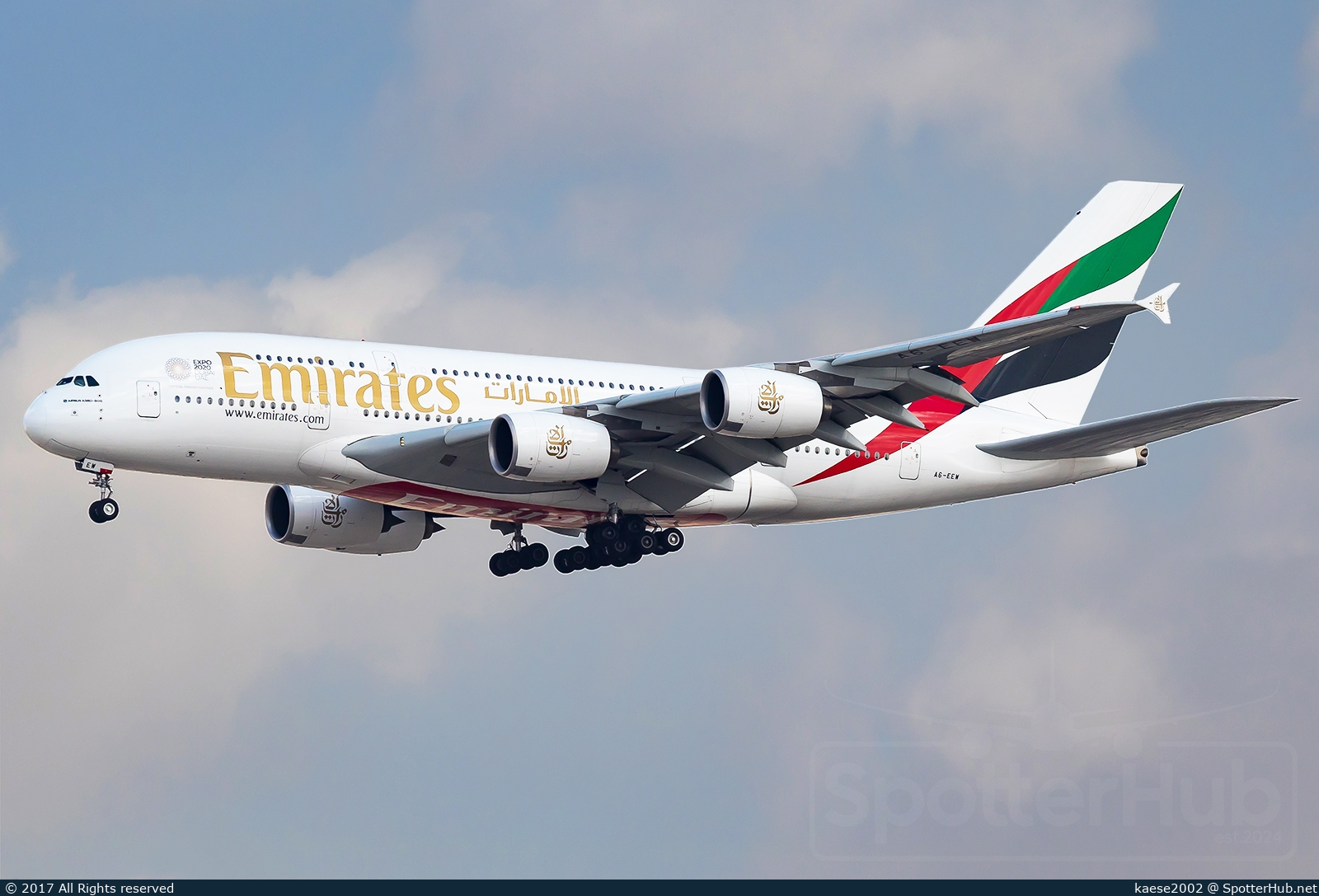 Photo of A6-EEW - Airbus A380-861 operated by Emirates