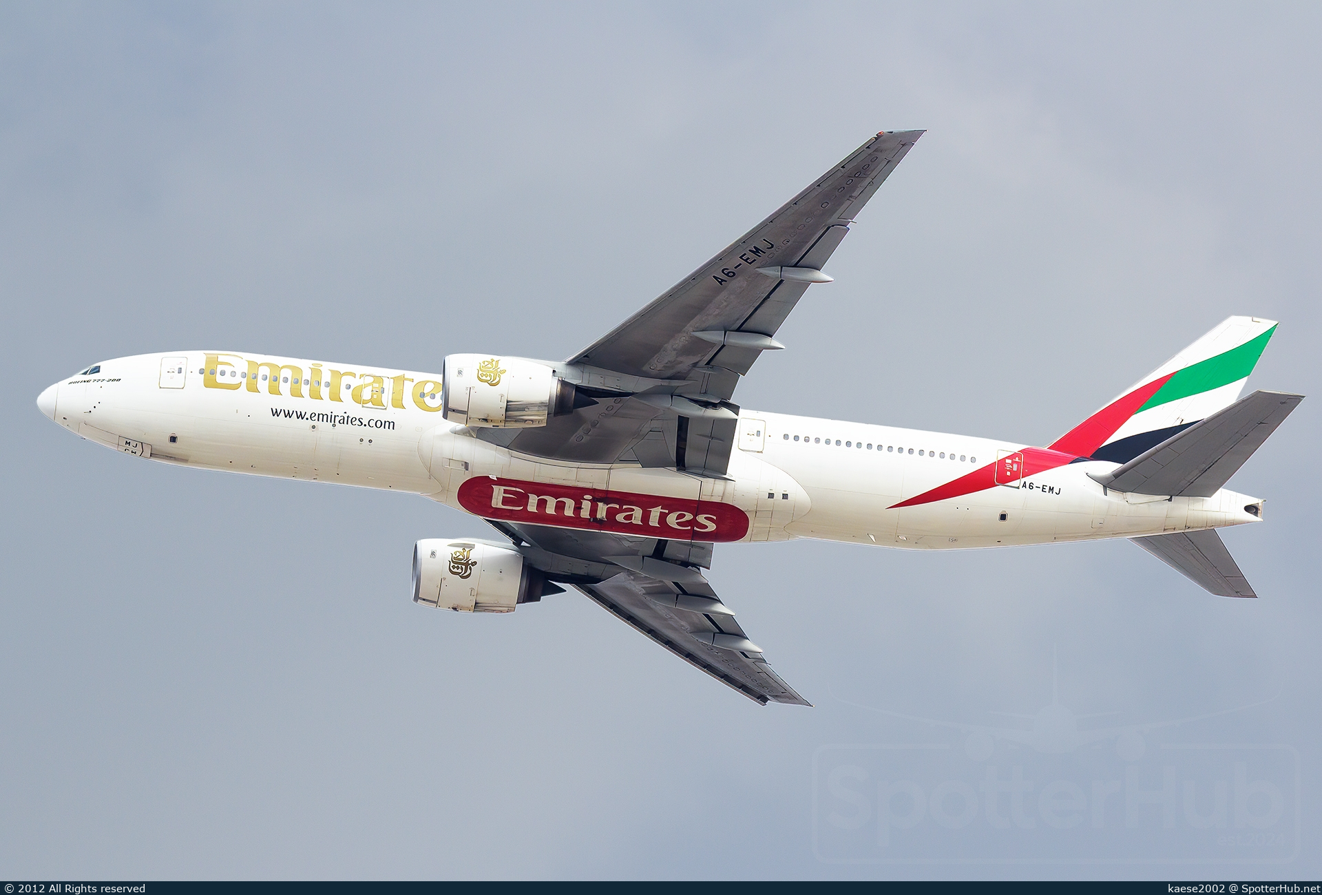 Photo of A6-EMJ - Boeing 777-21H(ER) operated by Emirates
