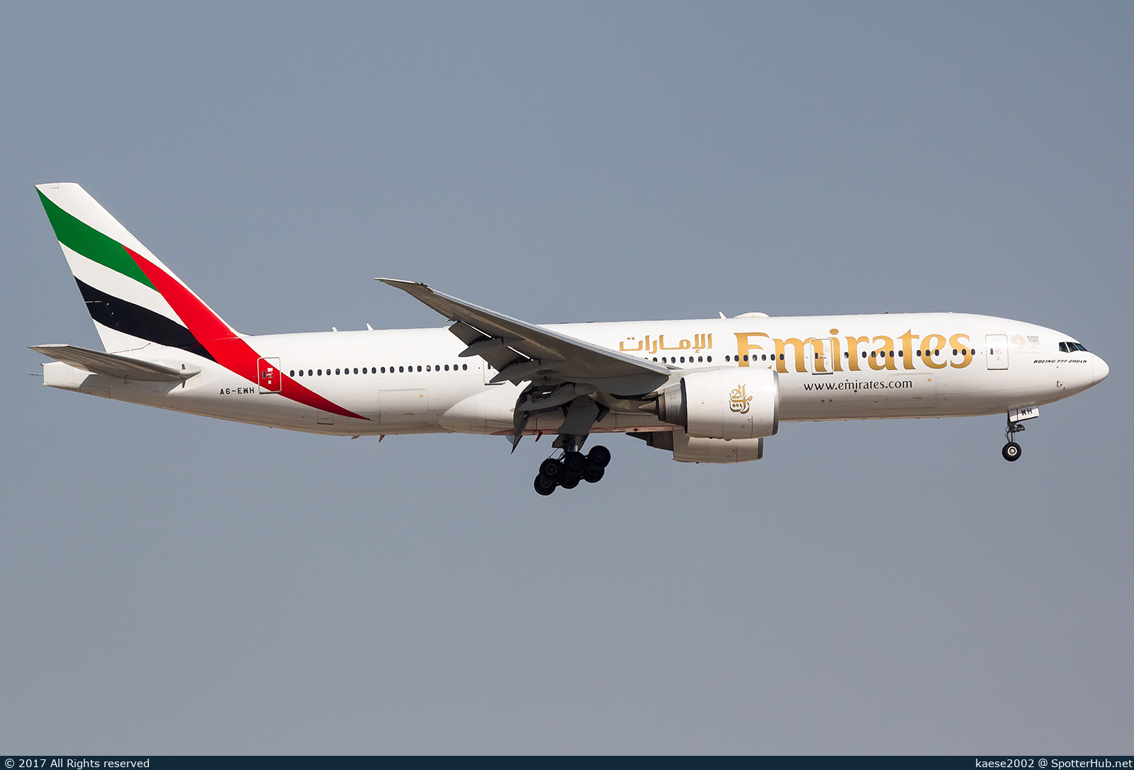 Photo of A6-EWH - Boeing 777-21H(LR) operated by Emirates