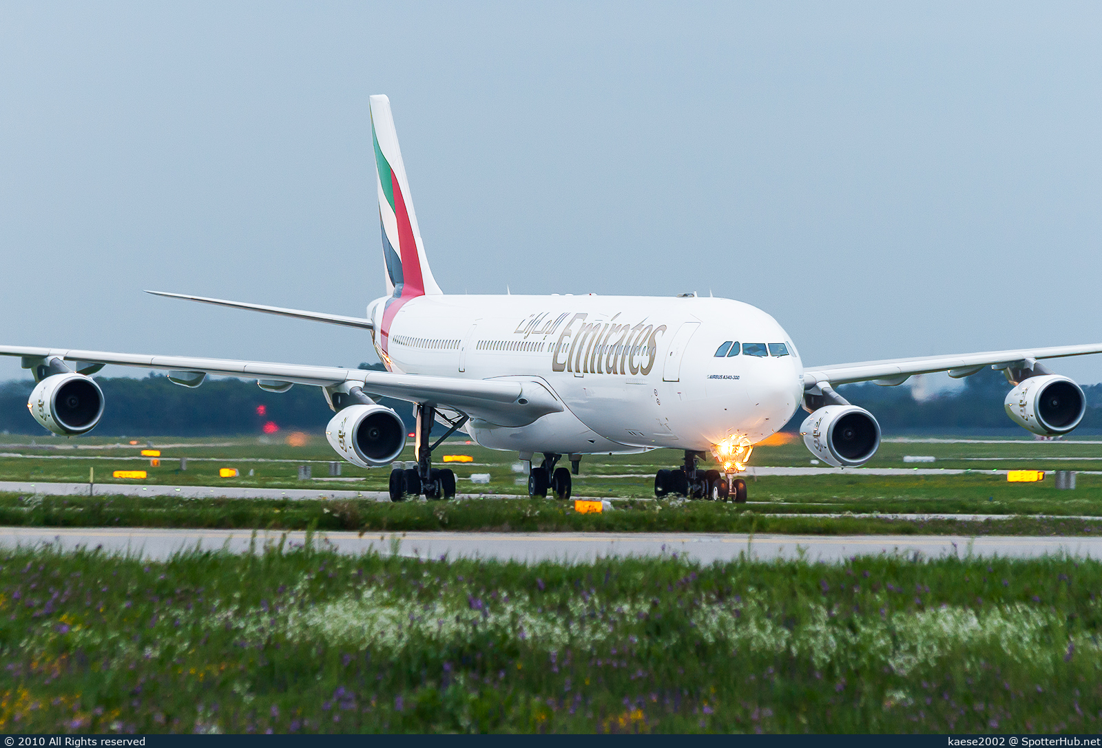 Photo of A6-ERM - Airbus A340-313 operated by Emirates