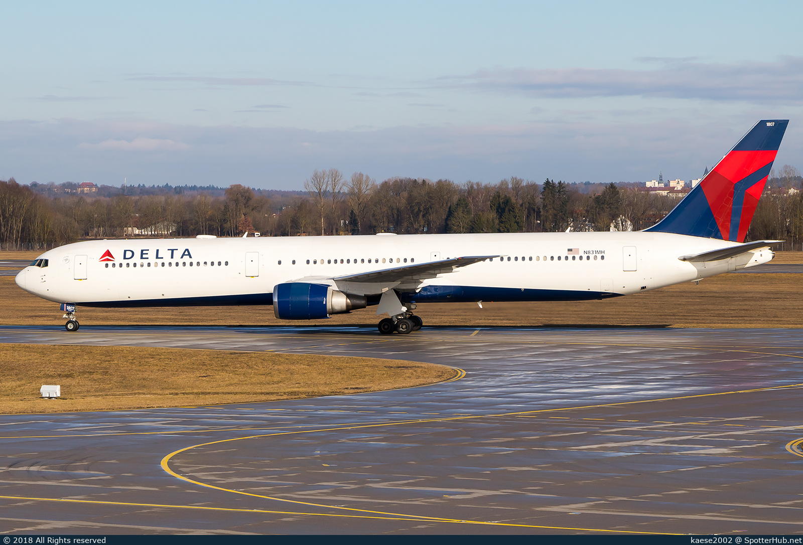 Photo of N831MH - Boeing 767-432(ER) operated by Delta Air Lines
