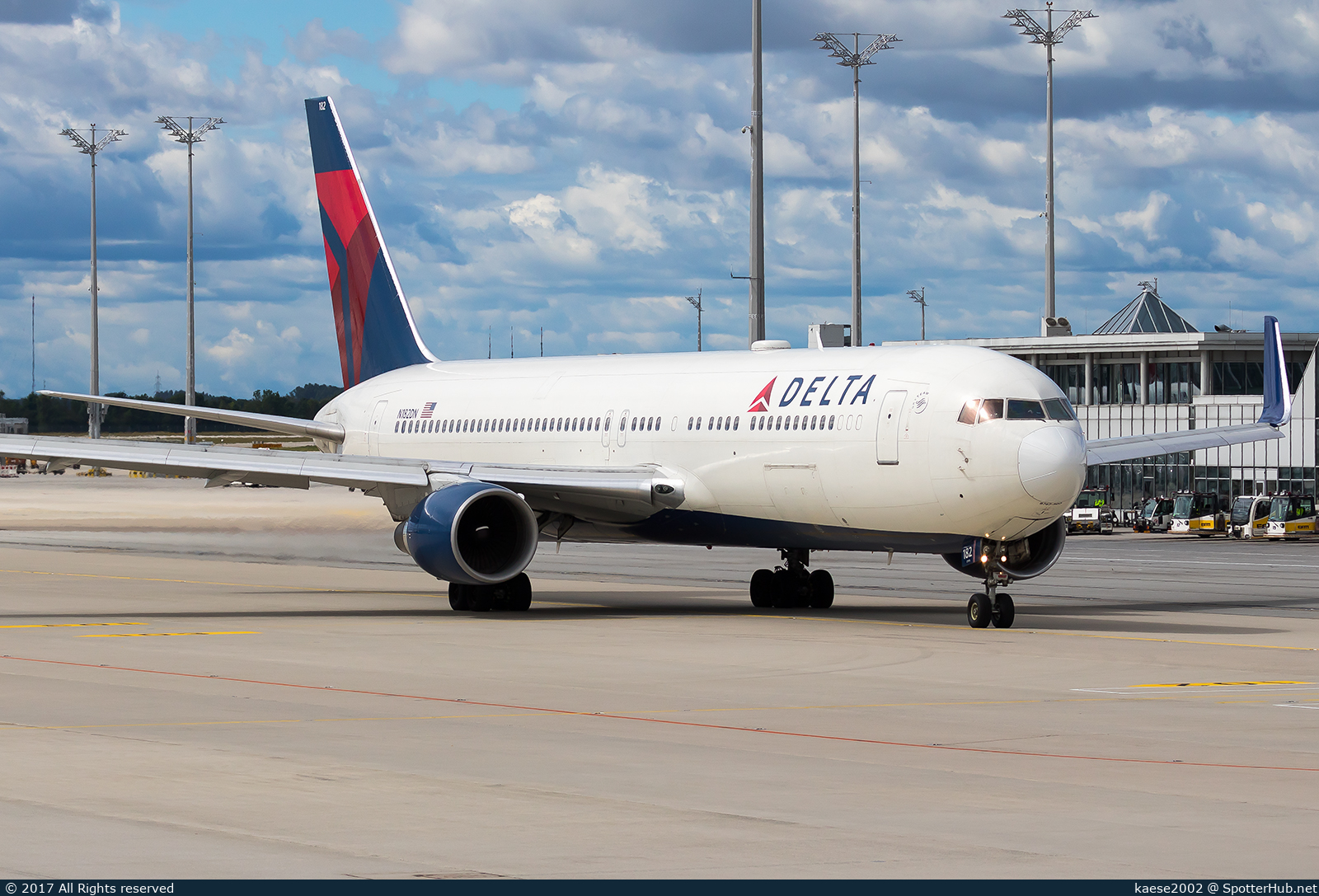 Photo of N182DN - Boeing 767-332(ER) operated by Delta Air Lines