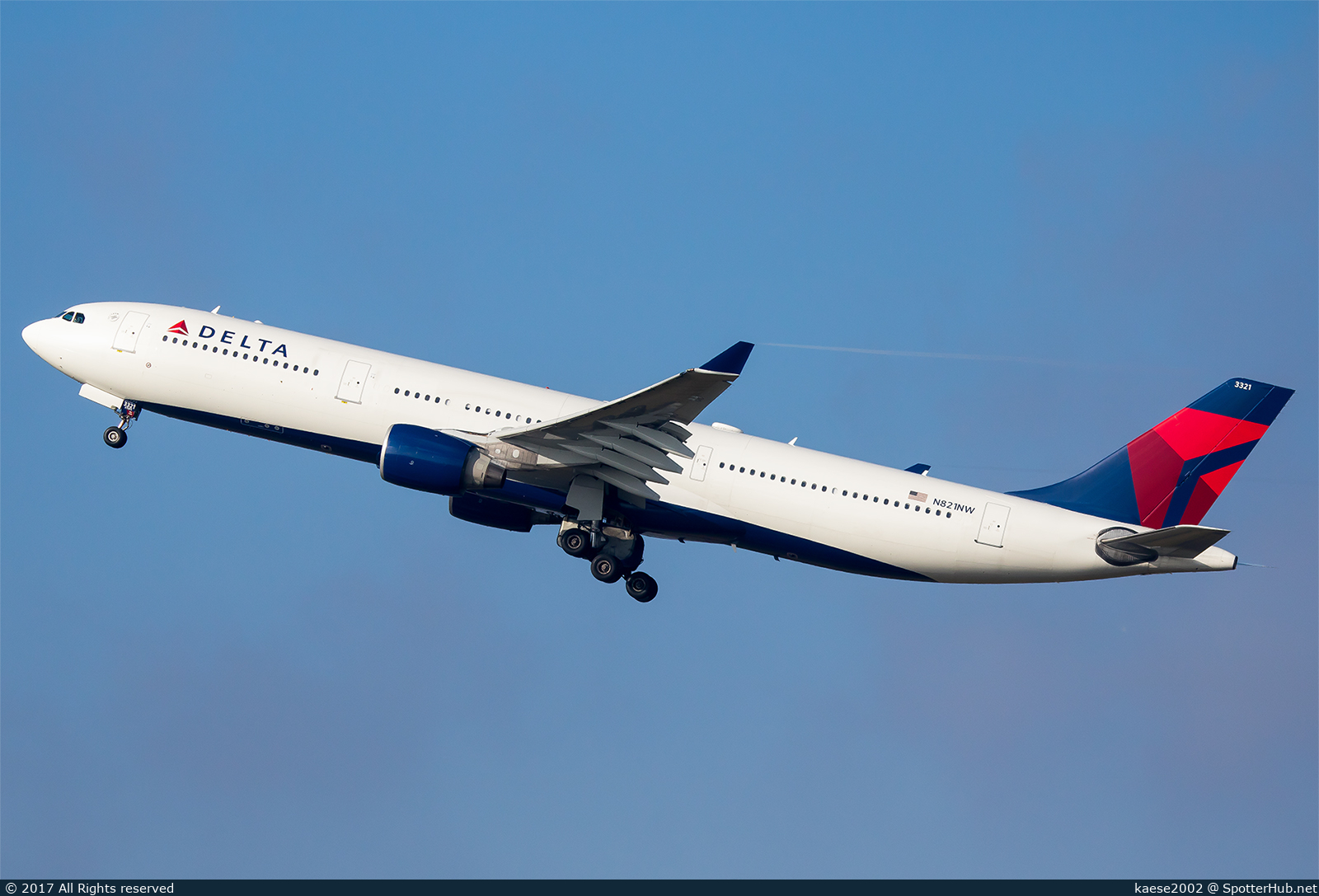 Photo of N821NW - Airbus A330-323 operated by Delta Air Lines