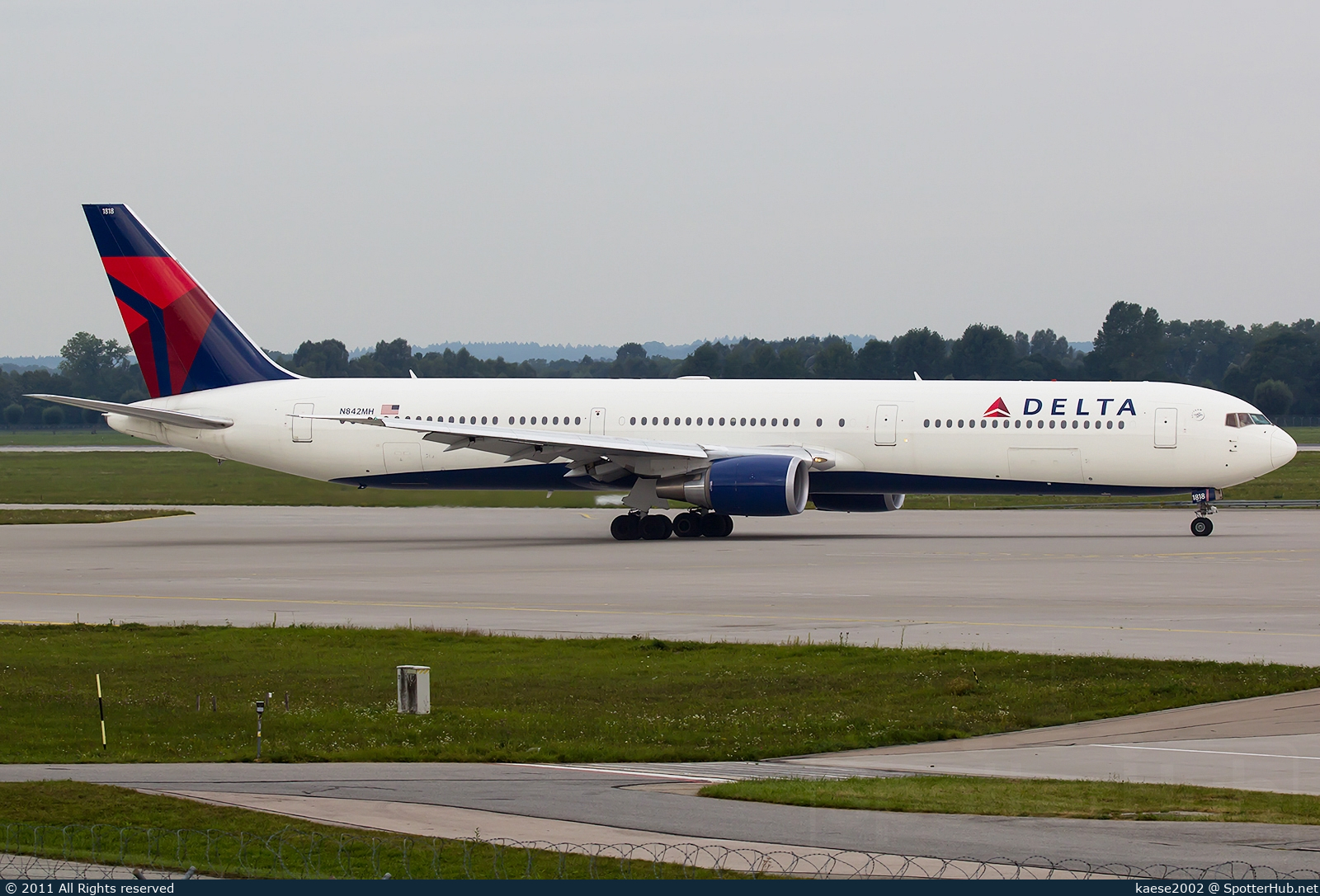 Photo of N842MH - Boeing 767-432(ER) operated by Delta Air Lines