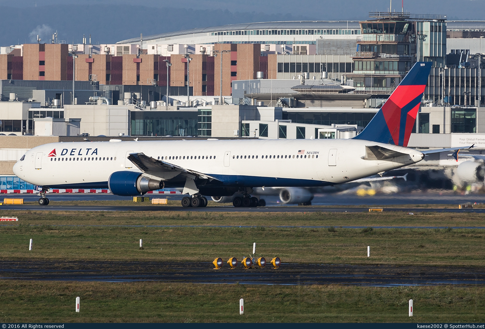 Photo of N843MH - Boeing 767-432(ER) operated by Delta Air Lines