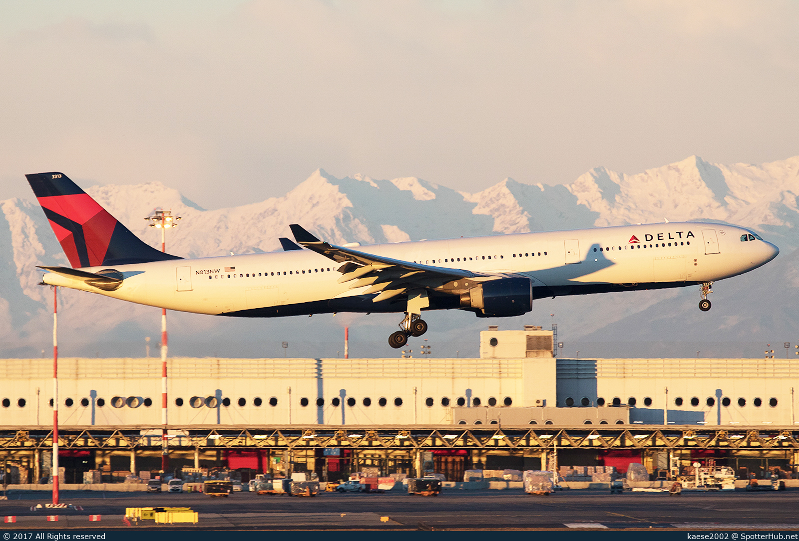 Photo of N813NW - Airbus A330-323 operated by Delta Air Lines