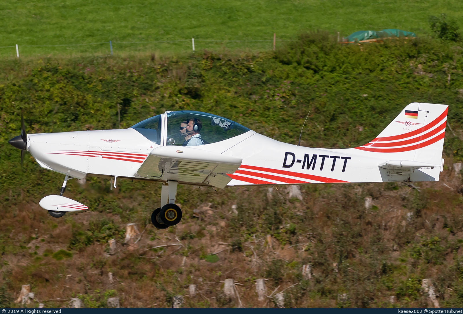 Photo of D-MTTT - Breezer B400 operated by Flugschule ASAD
