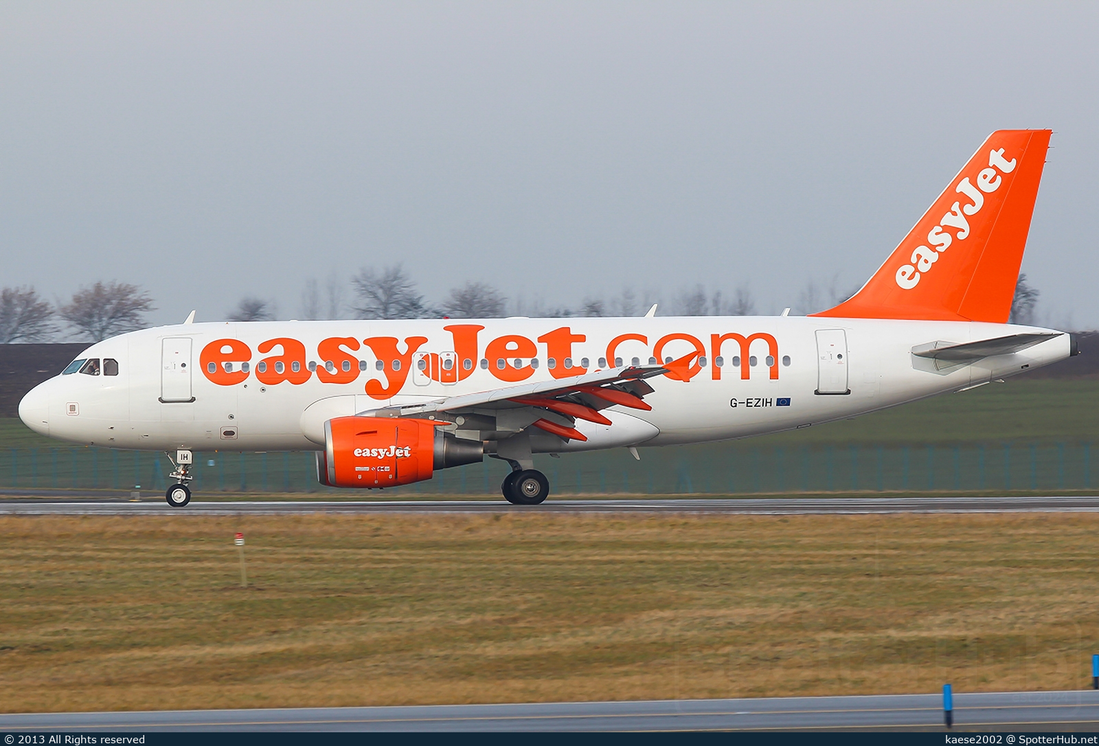 Photo of G-EZIH - Airbus A319-111 operated by easyJet