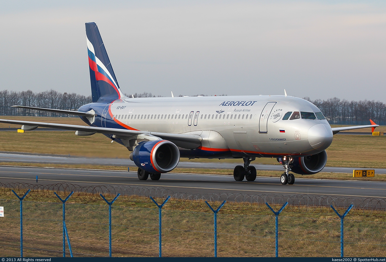 Photo of VQ-BAY - Airbus A320-214 operated by Aeroflot