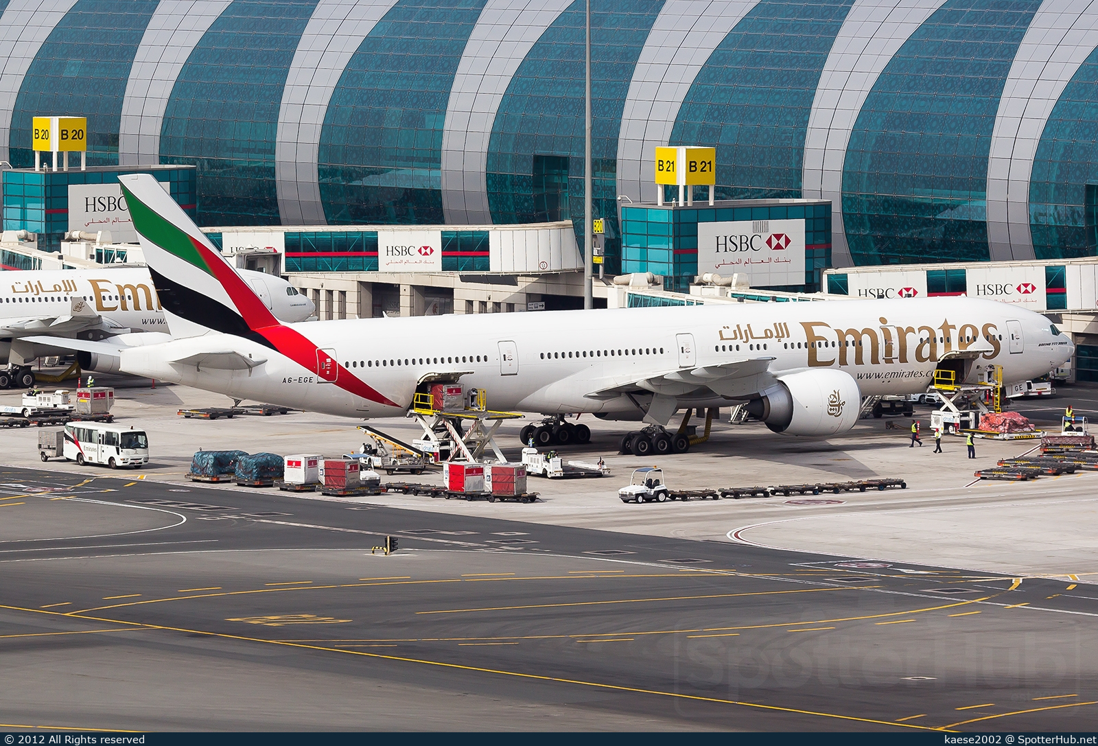 Photo of A6-EGE - Boeing 777-31H(ER) operated by Emirates