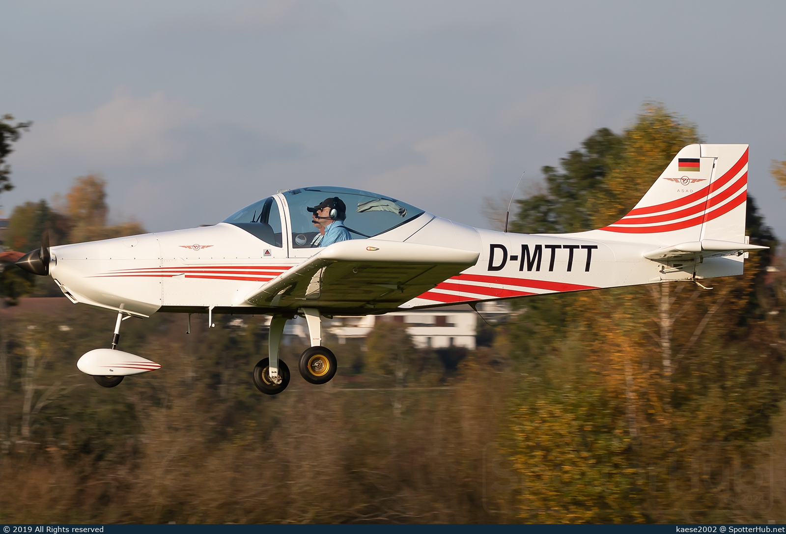 Photo of D-MTTT - Breezer B400 operated by Flugschule ASAD