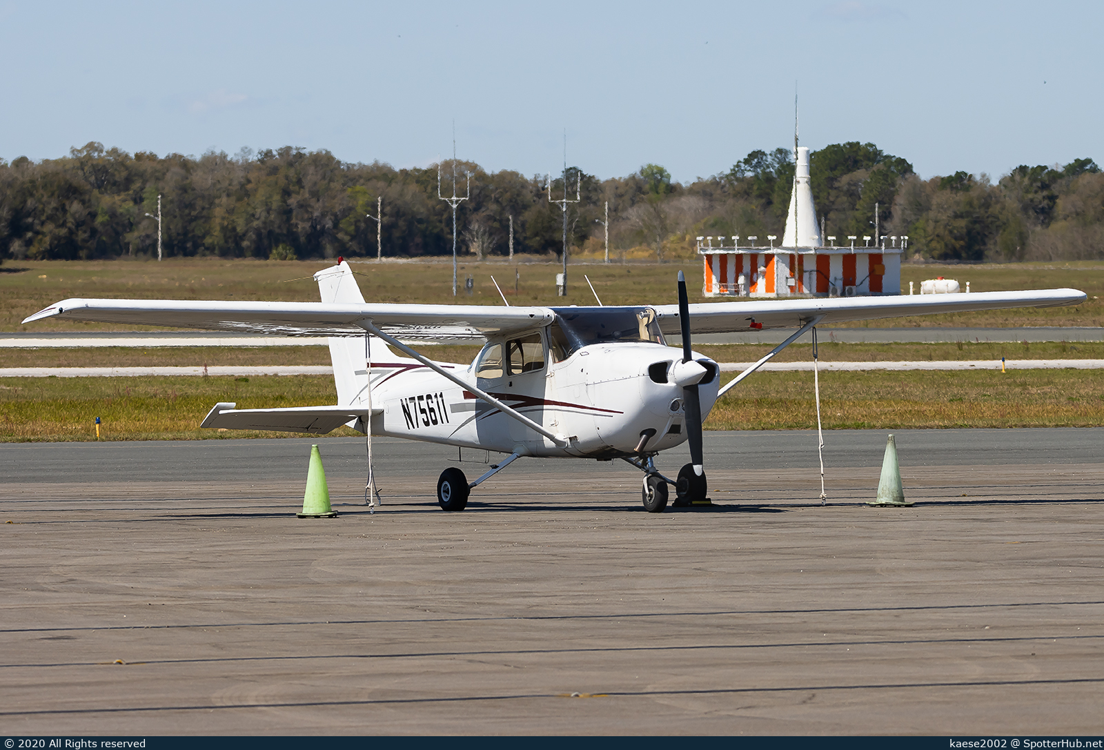 Photo of N75611 - Cessna 172N Skyhawk II operated by Ocala Aviation Services