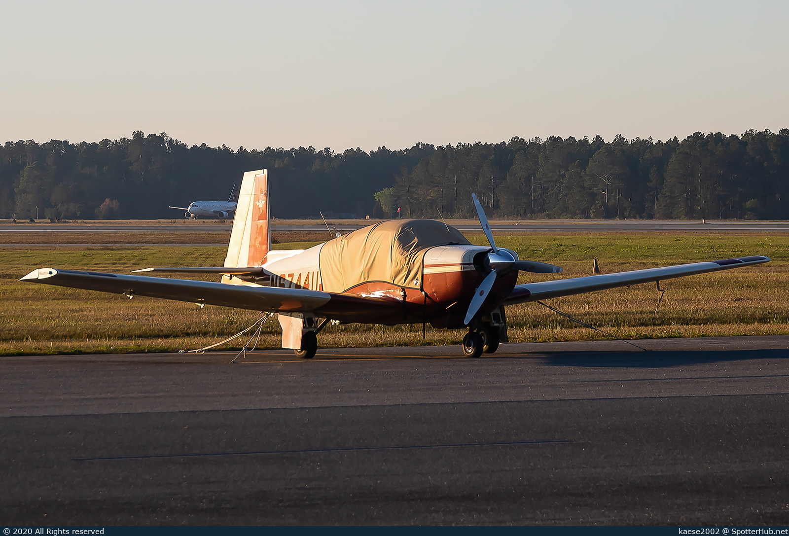 Photo of N6744U - Mooney M20D Master operated by Private