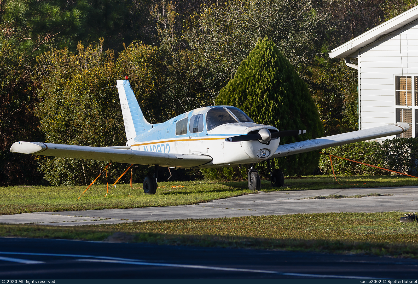 Photo of N40972 - Piper PA-28-140 Cherokee operated by Private