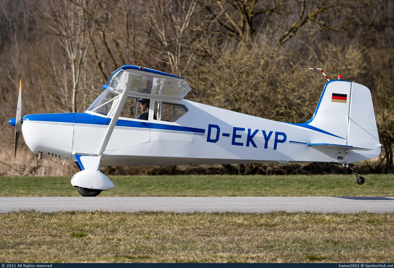 Photo of D-EKYP - Scheibe SF 23A Sperling operated by Private
