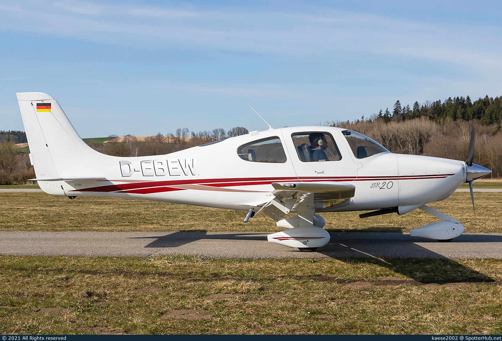 Photo of D-EBEW - Cirrus SR20 G1 operated by Private