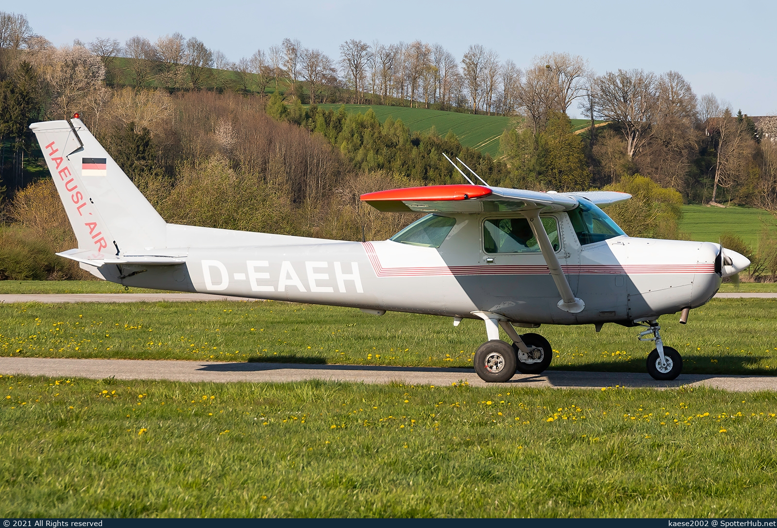 Photo of D-EAEH - Cessna 152 operated by HAEUSL'AIR – Flugschule Michael Haeusler