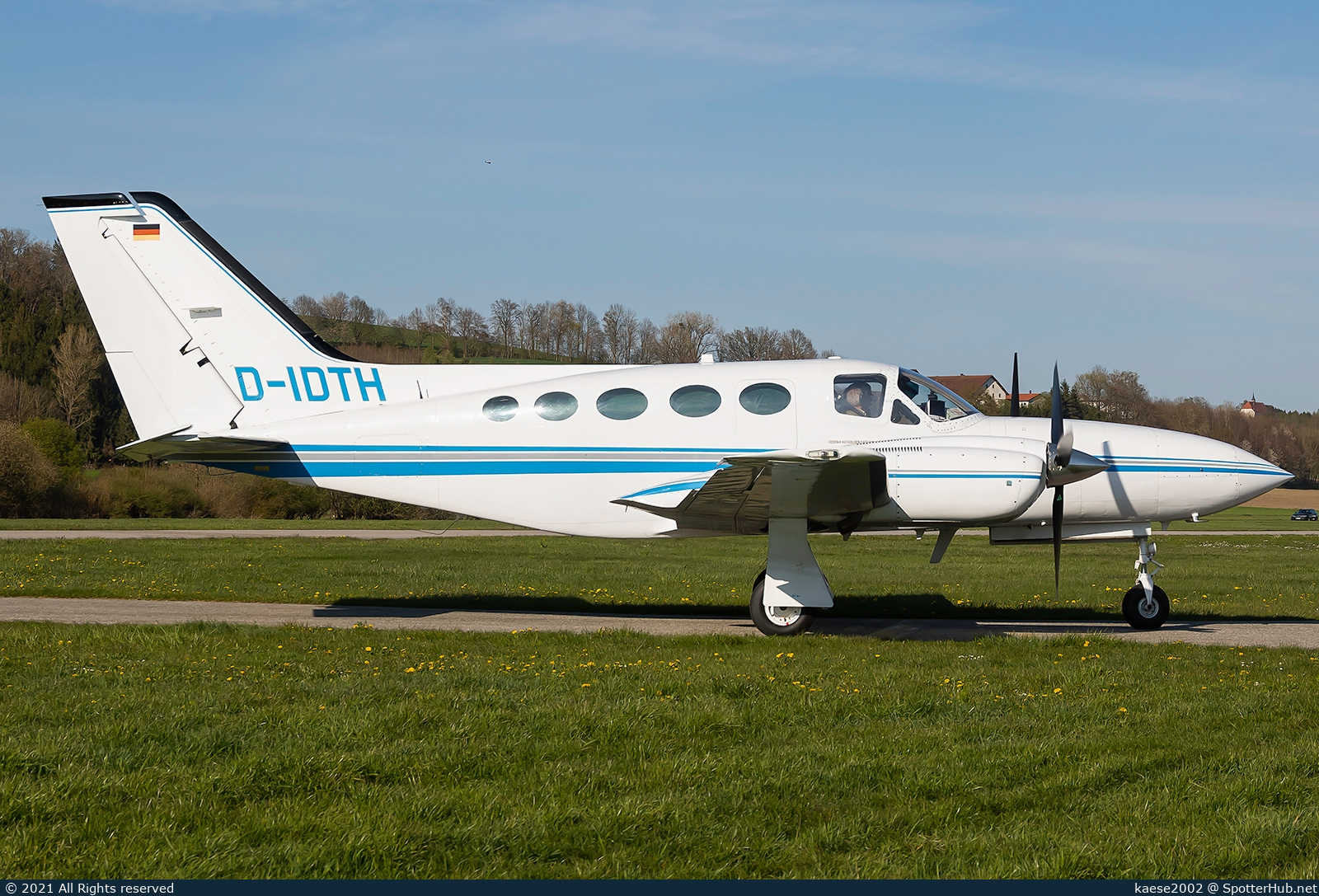 Photo of D-IDTH - Cessna 421C Golden Eagle II operated by Air Wittl