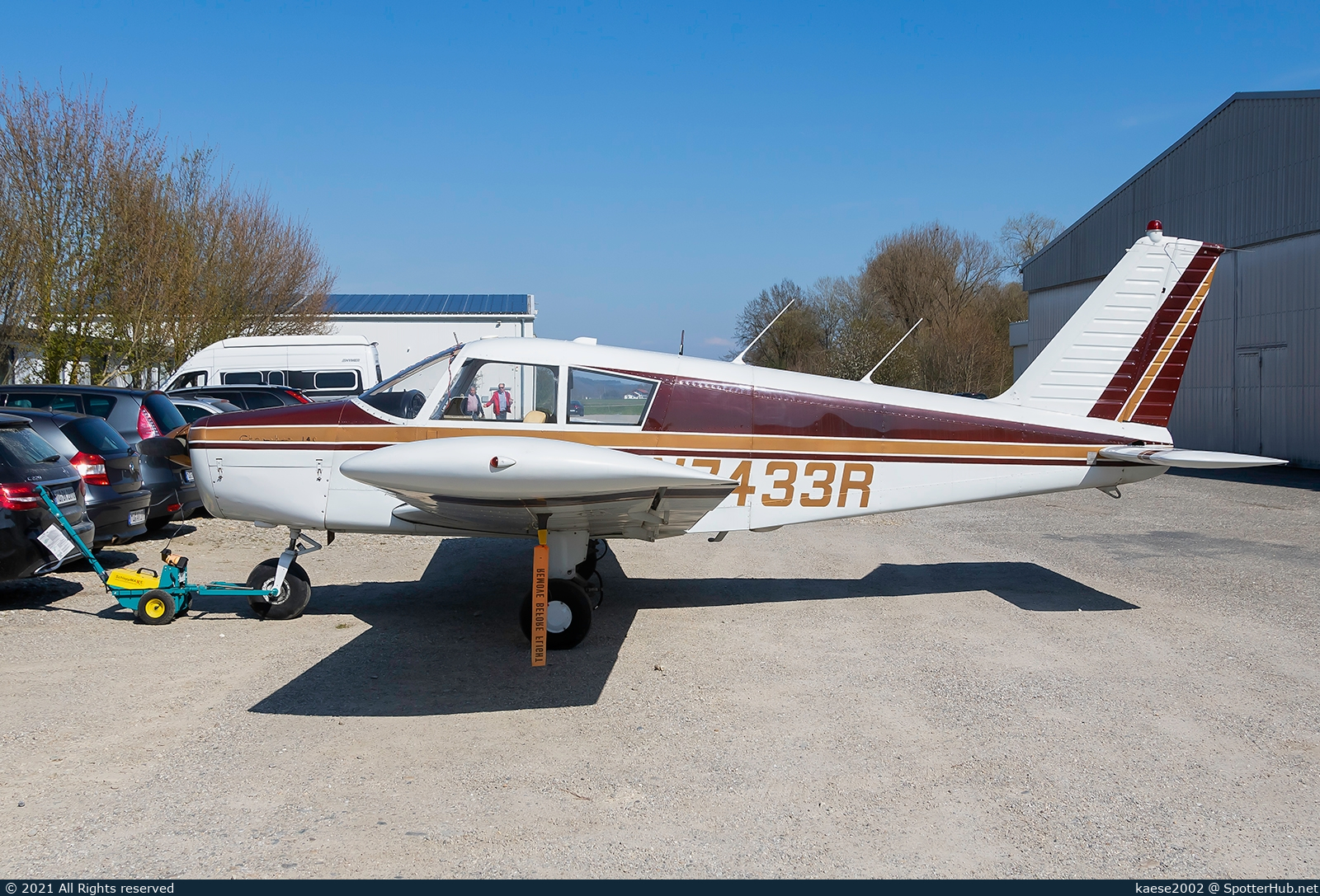 Photo of N7433R - Piper PA-28-140 Cherokee operated by Private
