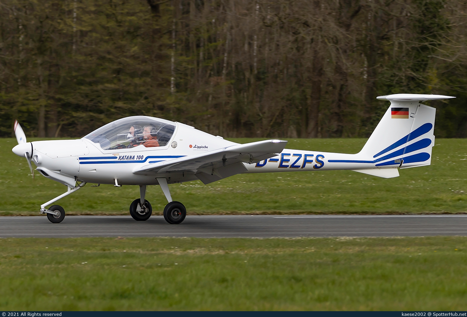 Photo of D-EZFS - Diamond DV20-100 Katana operated by Luftsportverein Detmold