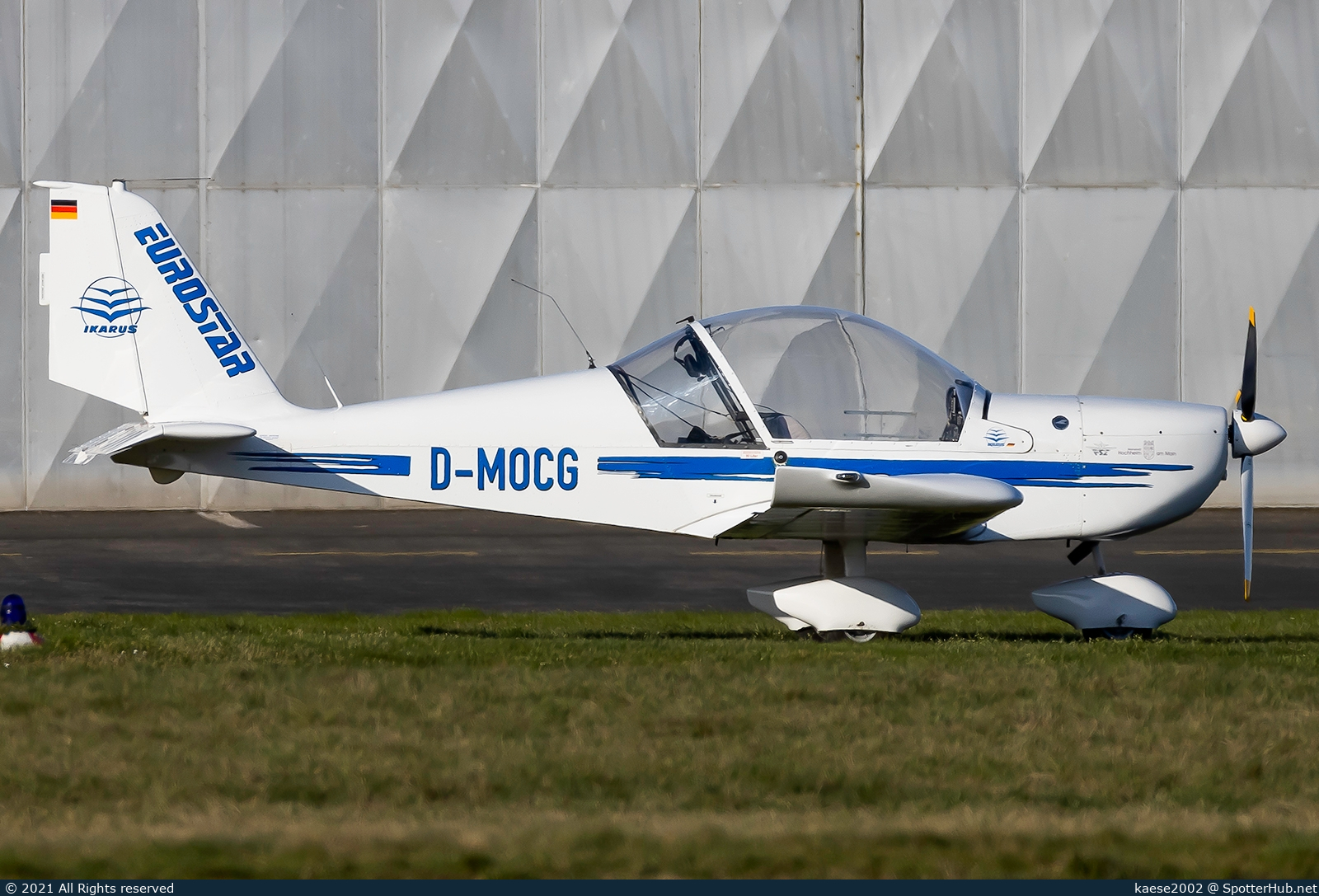 Photo of D-MOCG - Evektor EuroStar SL operated by Luftsportverein Rhein-Main