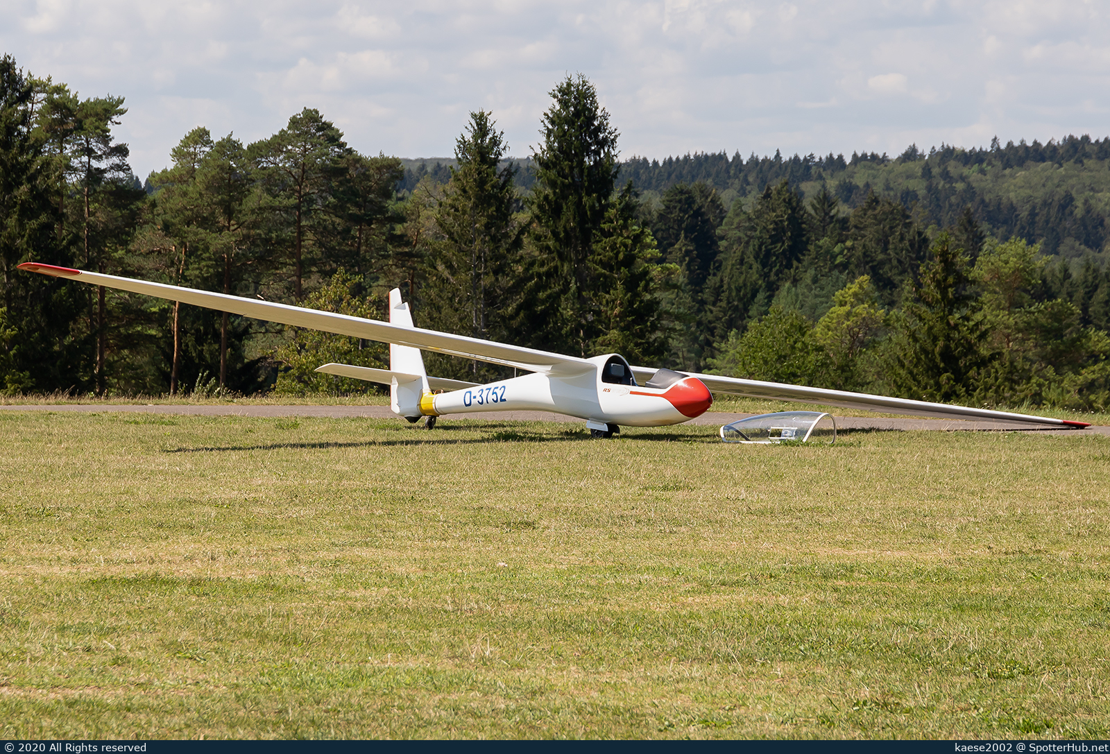 Photo of D-3752 - Schleicher ASW 15B operated by Augsburger Verein für Segelflug