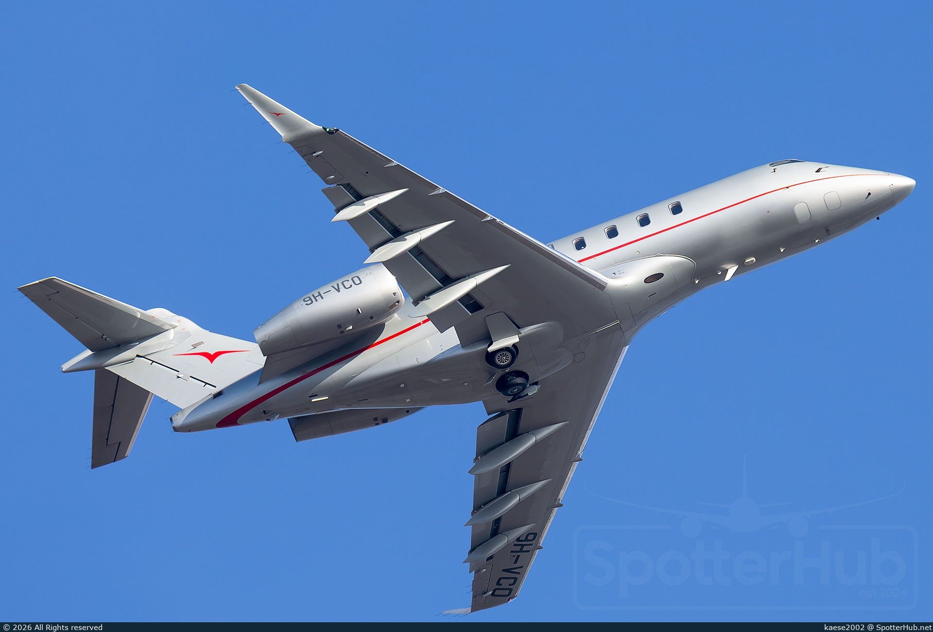 Photo of 9H-VCO - Bombardier Challenger 350 operated by VistaJet